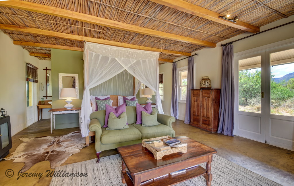 Karoo Lodge - Samara Private Game Reserve