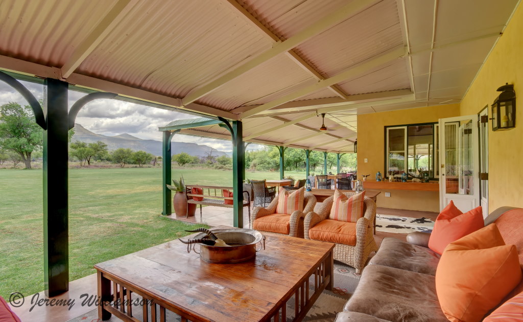 Karoo Lodge - Samara Private Game Reserve